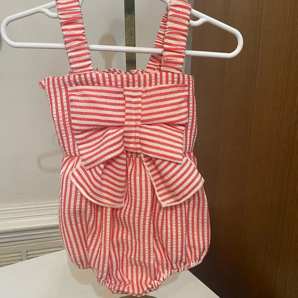 NWT Bow Bubble Romper - Picture 1 of 5